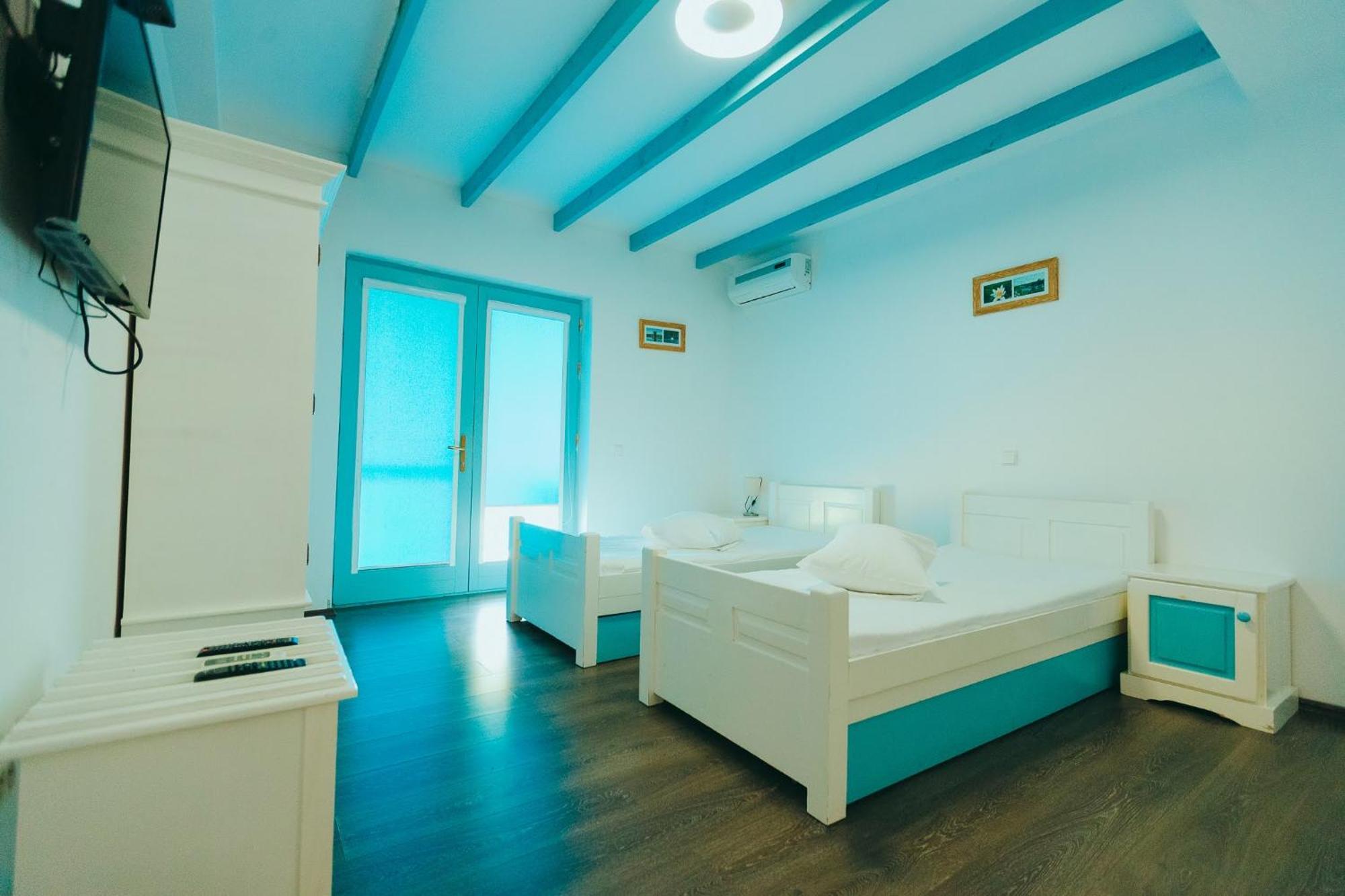 Pike Inn Dunavatul De Sus - Delta Dunarii Dunavatu de Sus Ngoại thất bức ảnh